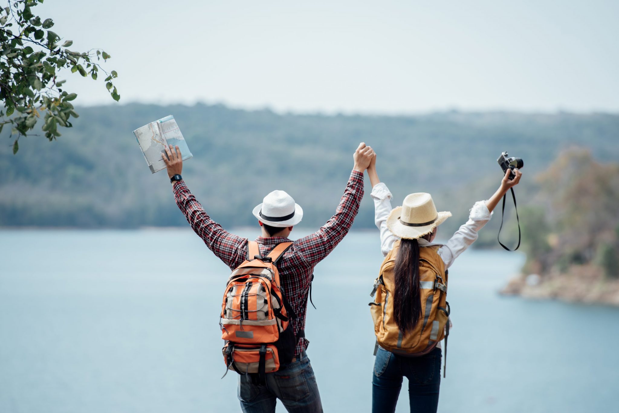 Touristes partent en voyage